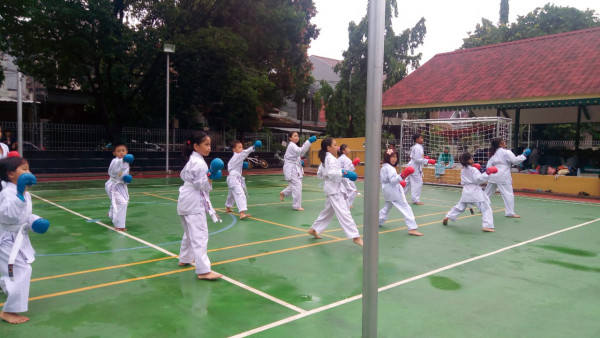 Latihan Karate 