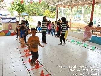 Kegiatan Penggerak Olahraga dari Fakultas Ilmu Keolahragaan Universitas Negeri Jakarta di Aula RPTRA Anggrek