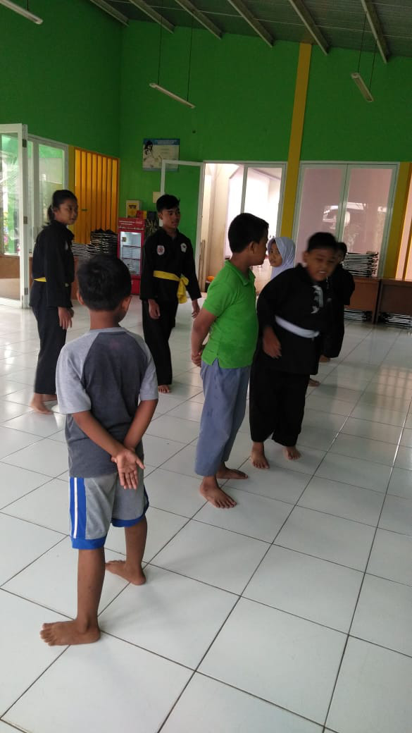 Latihan Pencak Silat