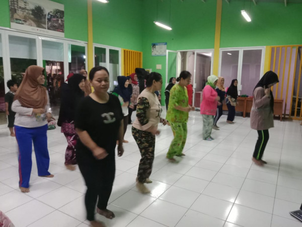 Latihan Senam Klub Jantung Sehat