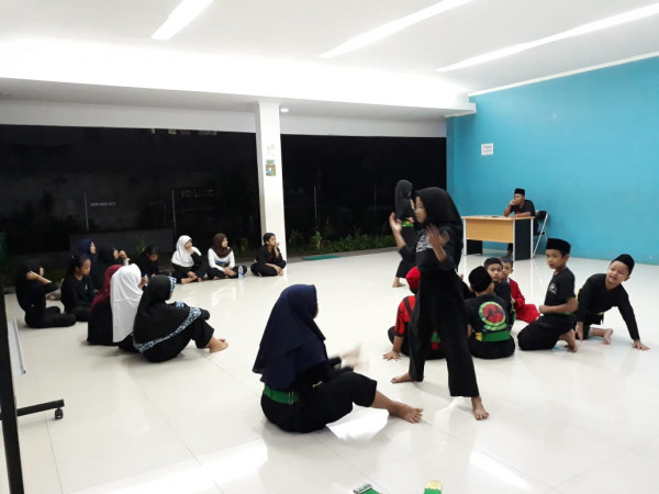 Latihan Silat perguruan Silat Kong Sinan