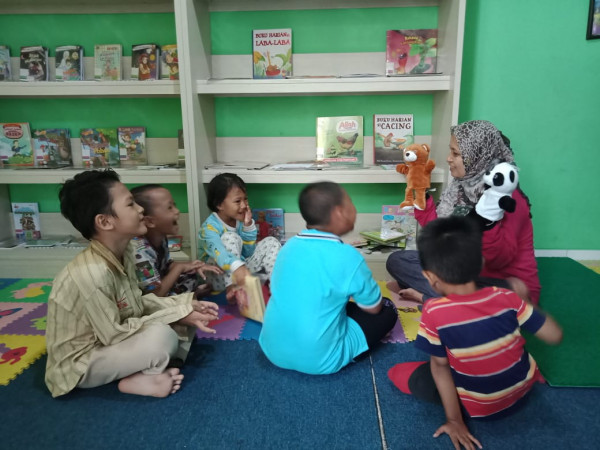 Pengelola Mendongeng