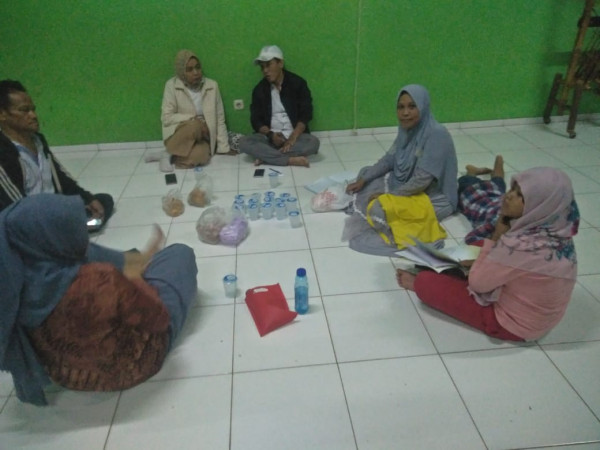 rapat acara ulang tahun alumni 181