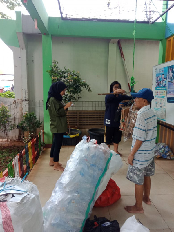 Bank sampah Intiland