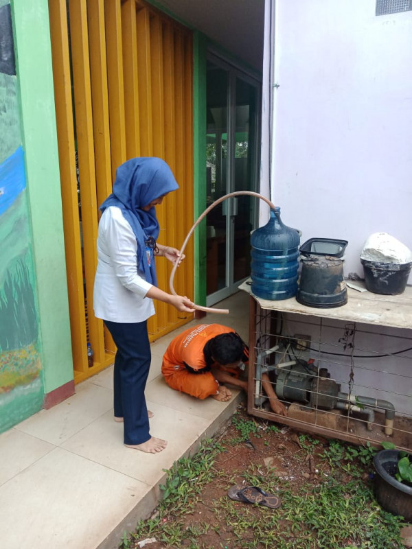 Perbaikan Mesin Pompa Air oleh PPSU