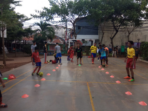 FUTSAL ANAK