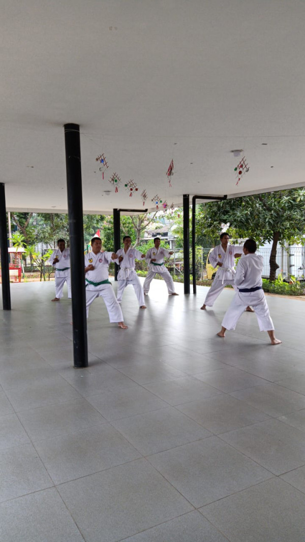 Latihan Karate bersama Club Shindoka