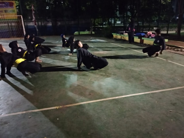 Latihan Silat Cimande Tengah