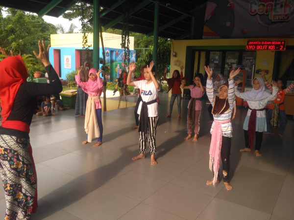 Latihan Menari