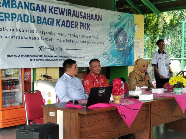 Pelatihan Pengembangan Kewirausaan Terpadu bagi Warga