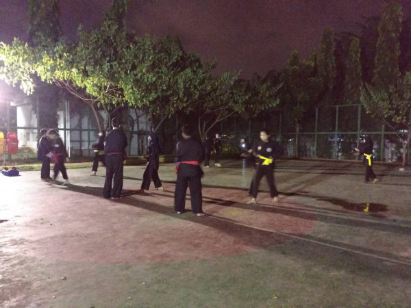 Latihan Silat Cimande Tengah