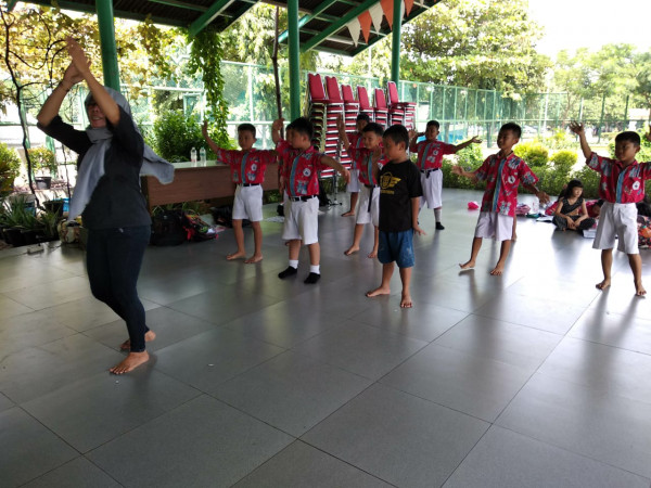 Latihan Menari Islami SDN TU 17