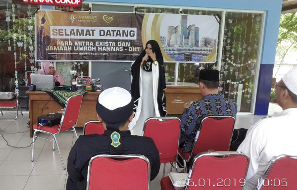 Memfasilitasi Kegiatan Sosialisasi Travel Umroh