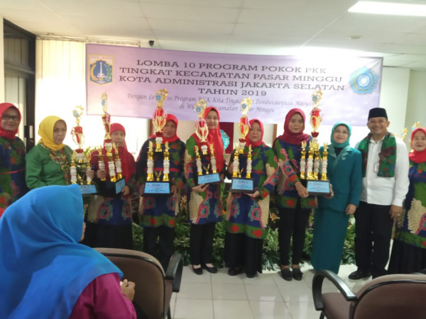 lomba 10 program pokok PKK tingkat kecamatan pasar minggu