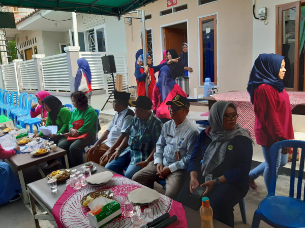 Monitoring PSN RT 001 RW 002