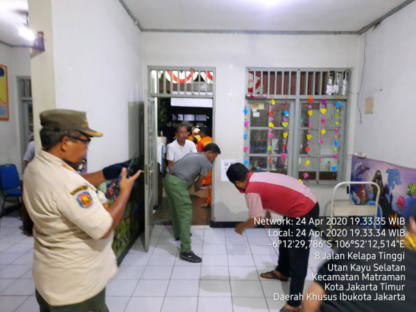 Kegiatan Monitoring Distribusi Bantuan Sosial (Bansos) di RW 08