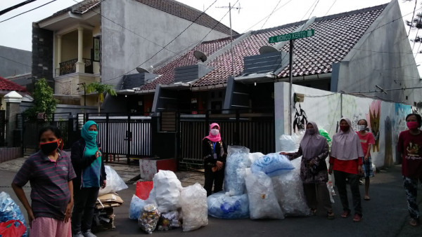 Bank Sampah RW 13