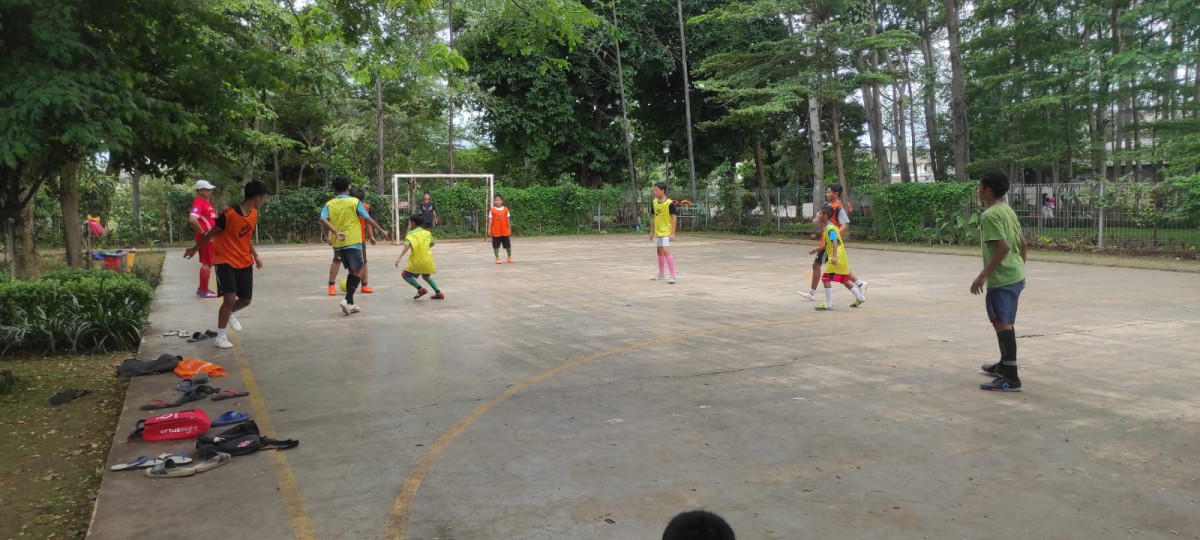 LATIHAN FUTSAL TIM JUNIOR 88