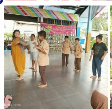 LATIHAN MENARI SD 10