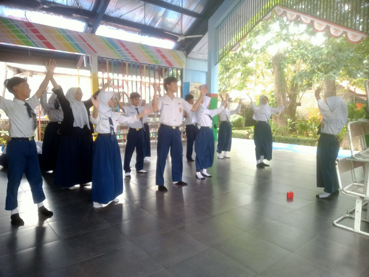 LATIHAN MENYANYI SMP 91