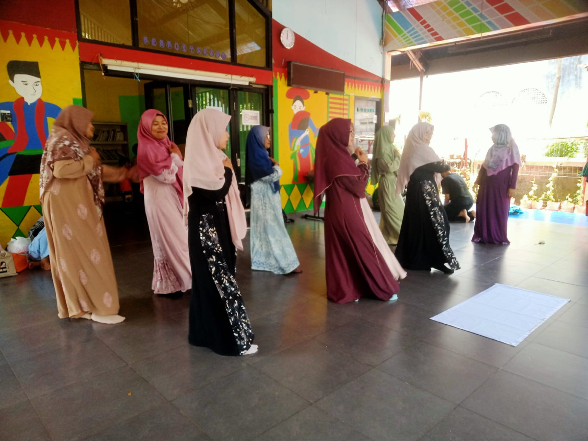 LATIHAN HADROH RW 01