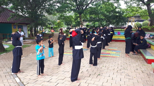 Latihan Silat