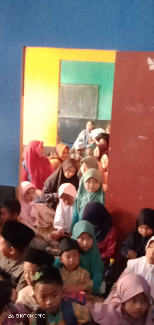 antusias anak/peserta didik dalam pengambilan/pembagian buku rapot