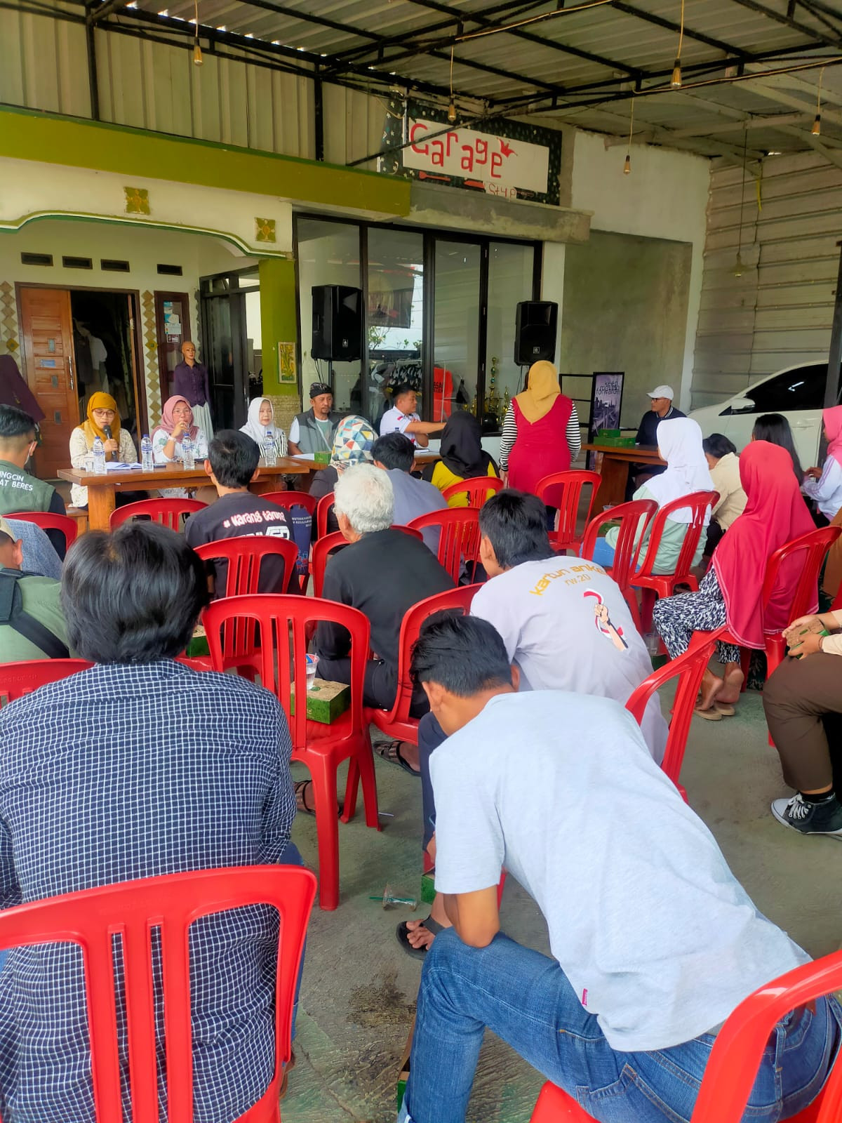 Rapat  pembinaan Pokja  kampung KB dan ketahanan keluarga
