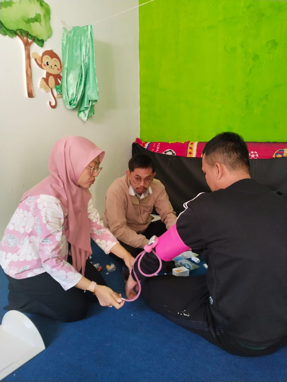 Giat Yandu Penimbangan Balita / Cek Kesehatan Gratis (CKG) / Cek Gula Darah Di Wilayah Kampung KB