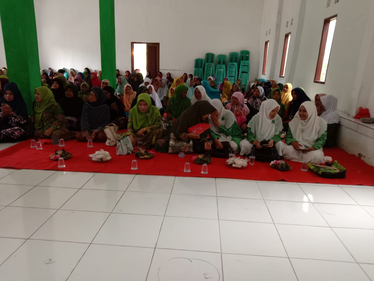 Pengajian muslimat Fatayat