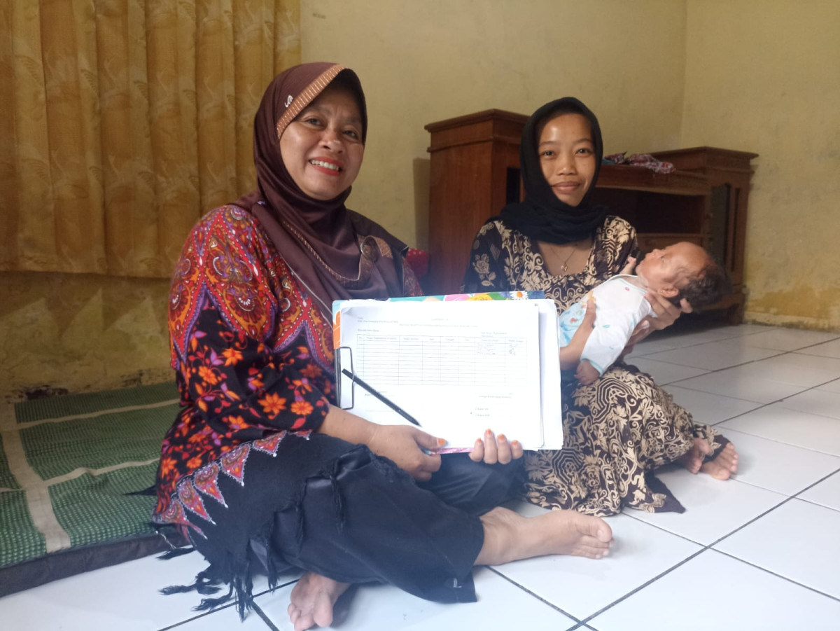 November, Sosialisasi KIE oleh kader pada ibu HAmil di Kp.Nyalindung