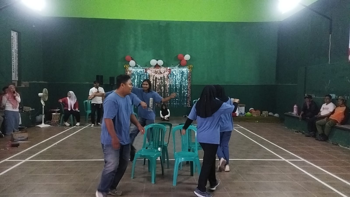 Lomba kursi sultan