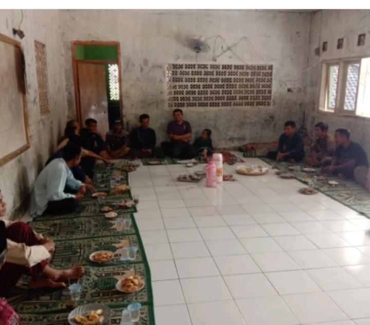 Pengajian rutin bapa" yg ada di wilayah kampung kb