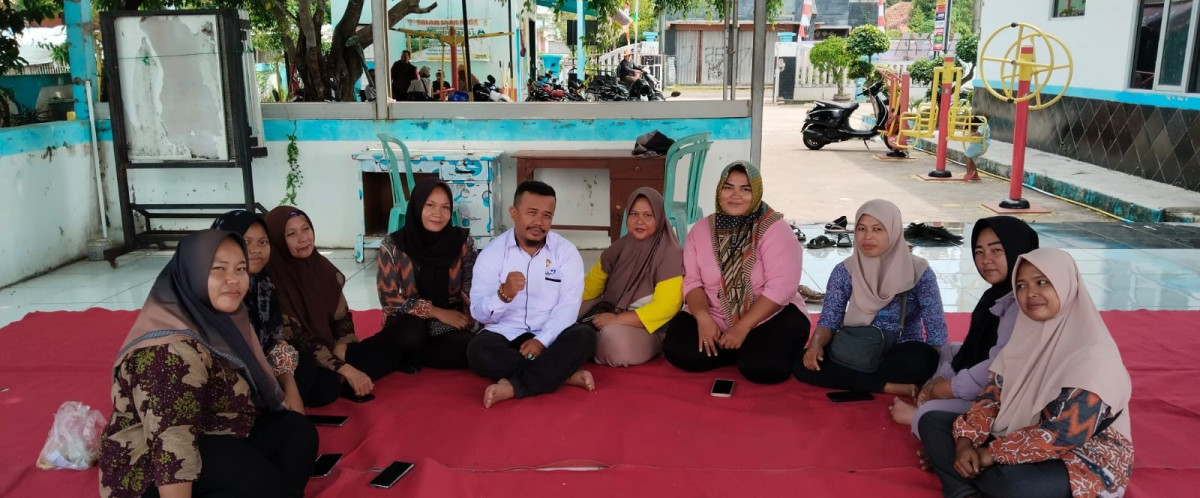 Memfasilitasi Pembinaan kampung KB yang mendapat fasilitasi intensifikasi dan ekstensifikasi kegiatan bangga kencana