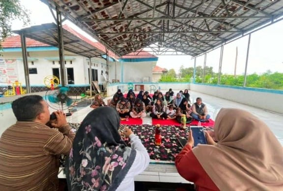 Penyuluhan terhadap keluarga yang memiliki remaja di kampung KB