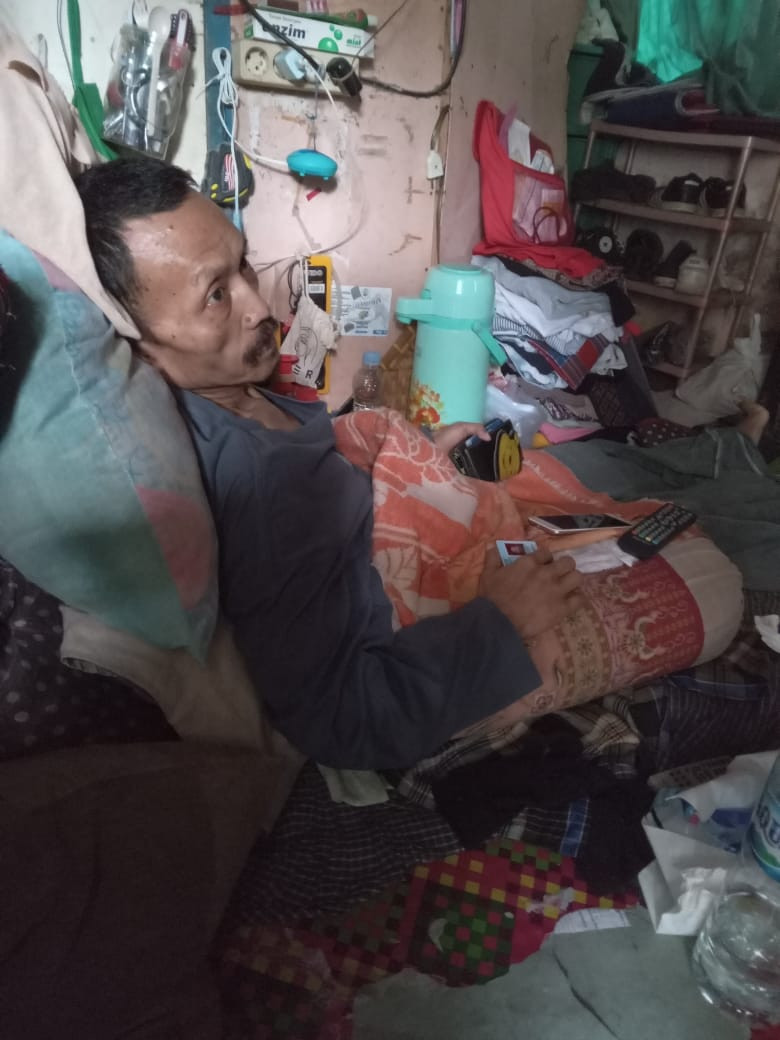 Menjenguk Masyarakat yang Sakit