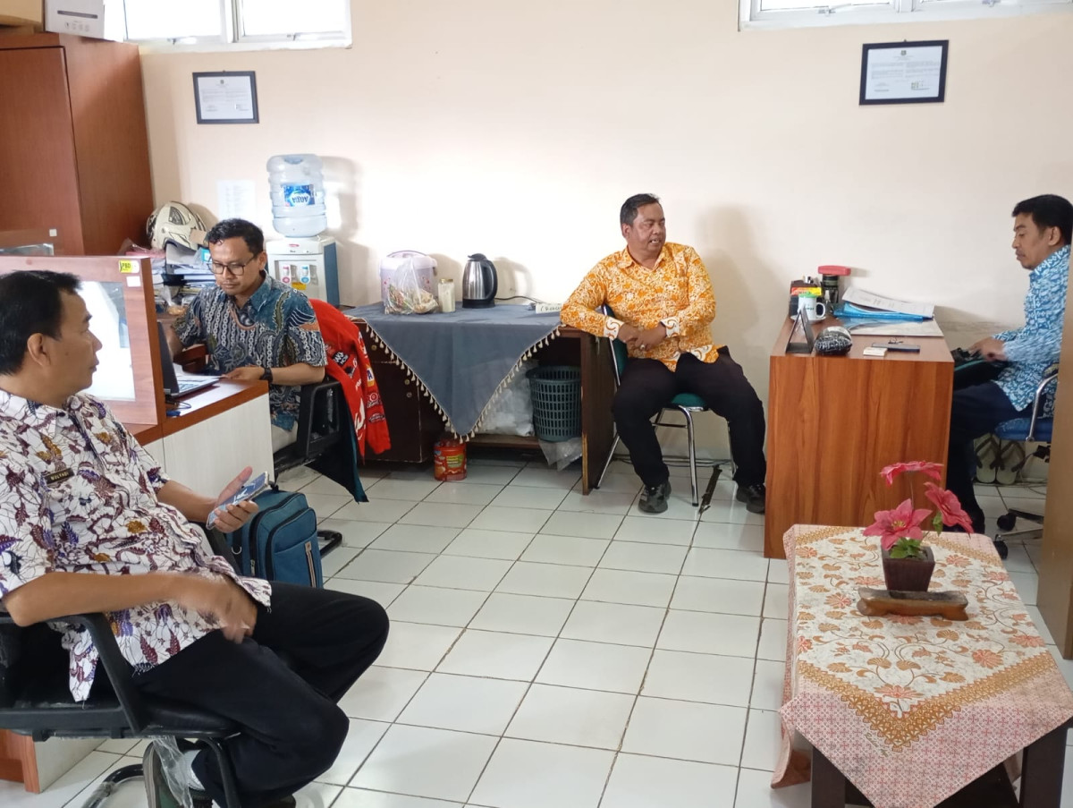 Koordinasi dengan Dinas Sosial Kota Suakbumi