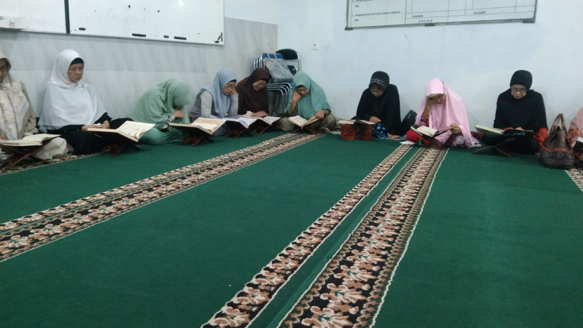 Pengajian RW 02 Tirtawening