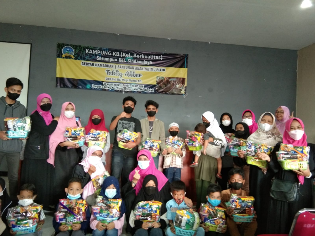 kegiatan Kampung KB Kelurahan SindangJaya,Gebyar Ramadhan Santunan terhadap Anak Yatim/Piatu