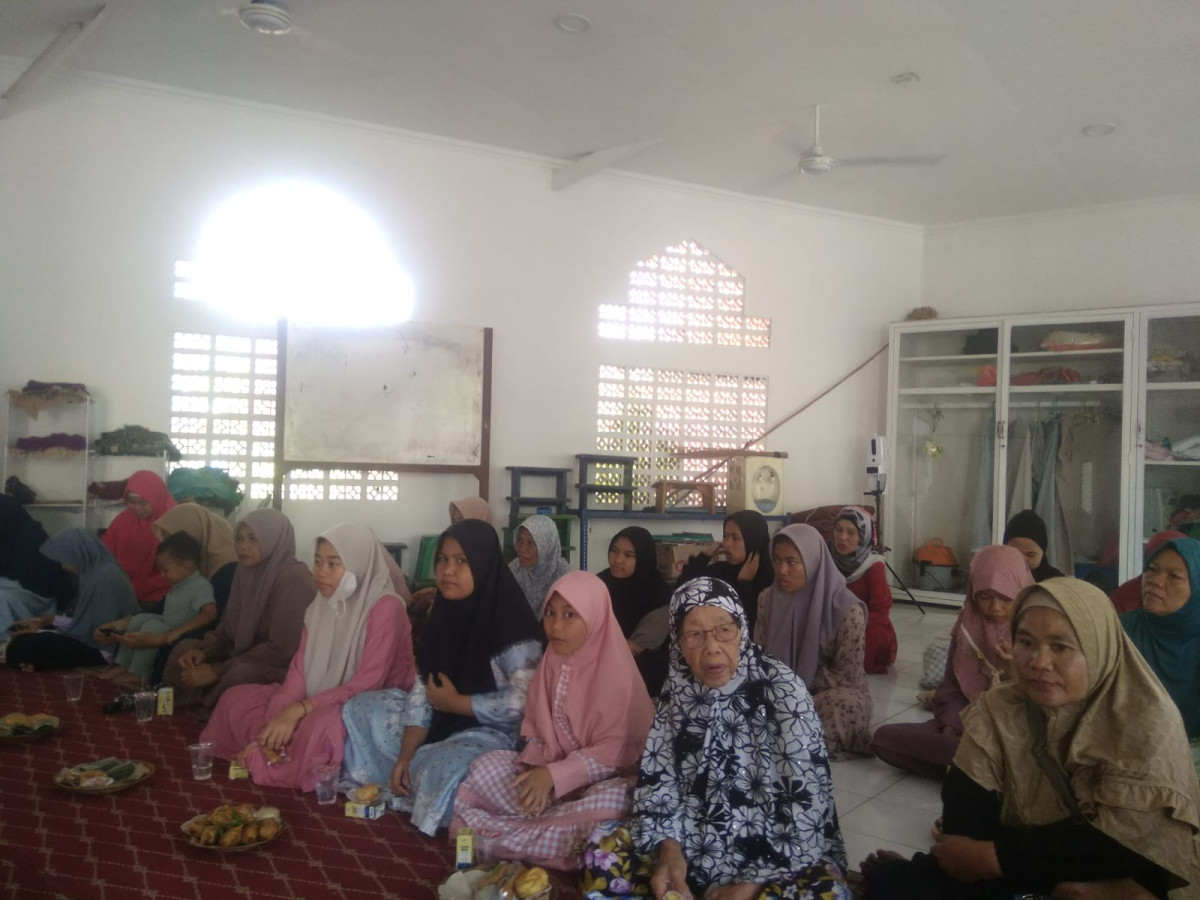 SANTUNAN ANAK YATIM DUAFA DAN LANSIA RT 07 RW 01