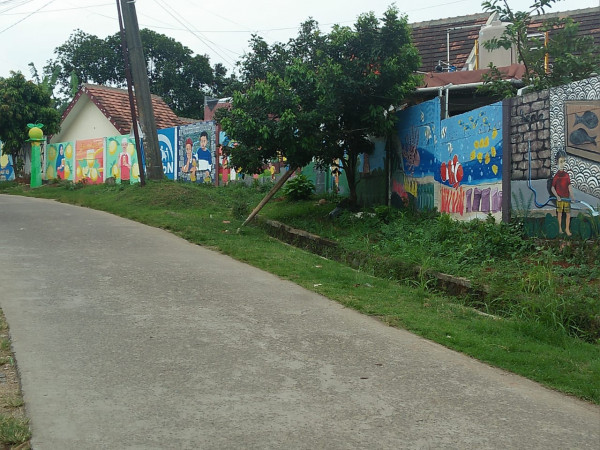 Pembuatan mural 