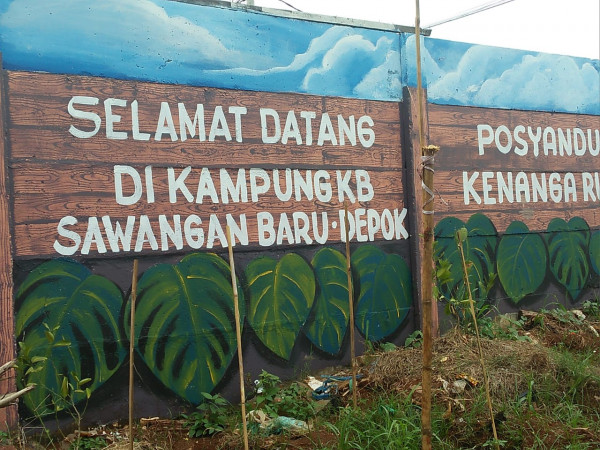 Mural selamat datang kampung KB