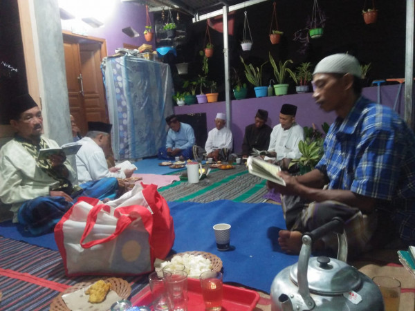 Pengajian Rutin Bapak-bapak Malam Jum'at