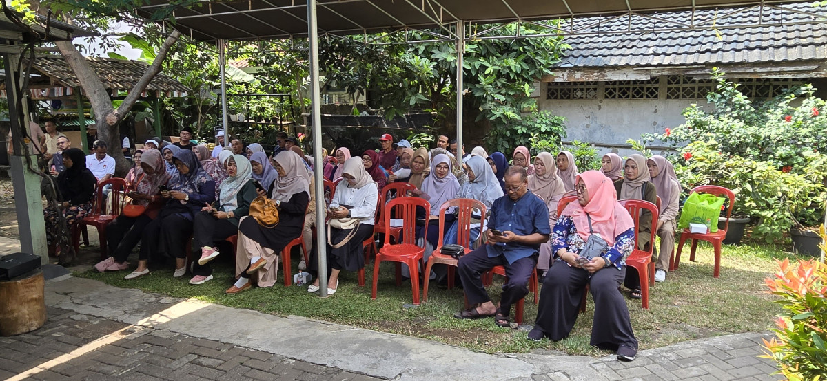 PELATIHAN RUMAH PANGAN LESTARI (RPL) di Kampung Caraka RW 08