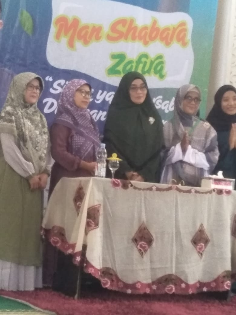Ustadzah setempat