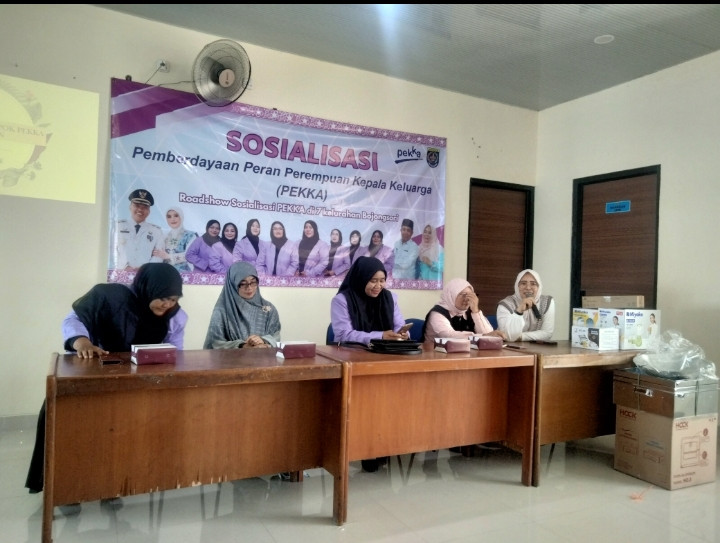 Sosialisasi Pemberdayaan perempuan kepala keluarga (PEKKA)