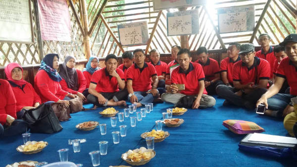 kunjungan kerja peserta pelatihan kampung KB dari balai diklat Garut