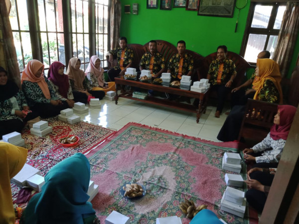 Pengarahan oleh Ketua Kampung KB Desa Jepara Wetan