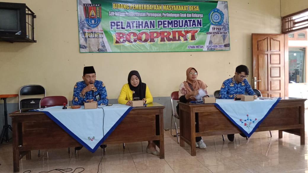 Pelatihan pembuatan ecoprint