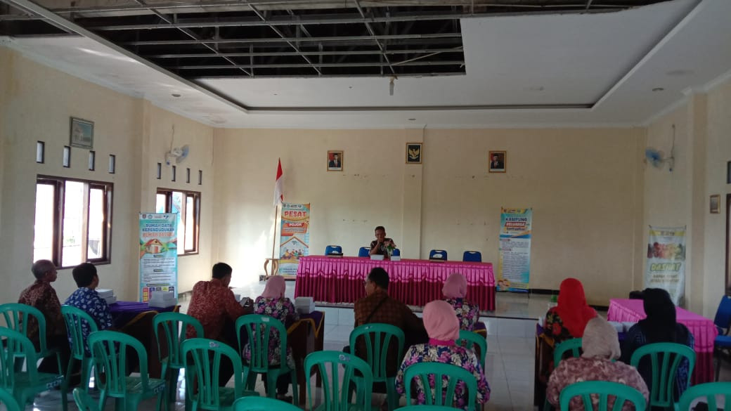 Pertemuan Kelompok Kerja di Desa Karangnangka Kecamatan Binangun